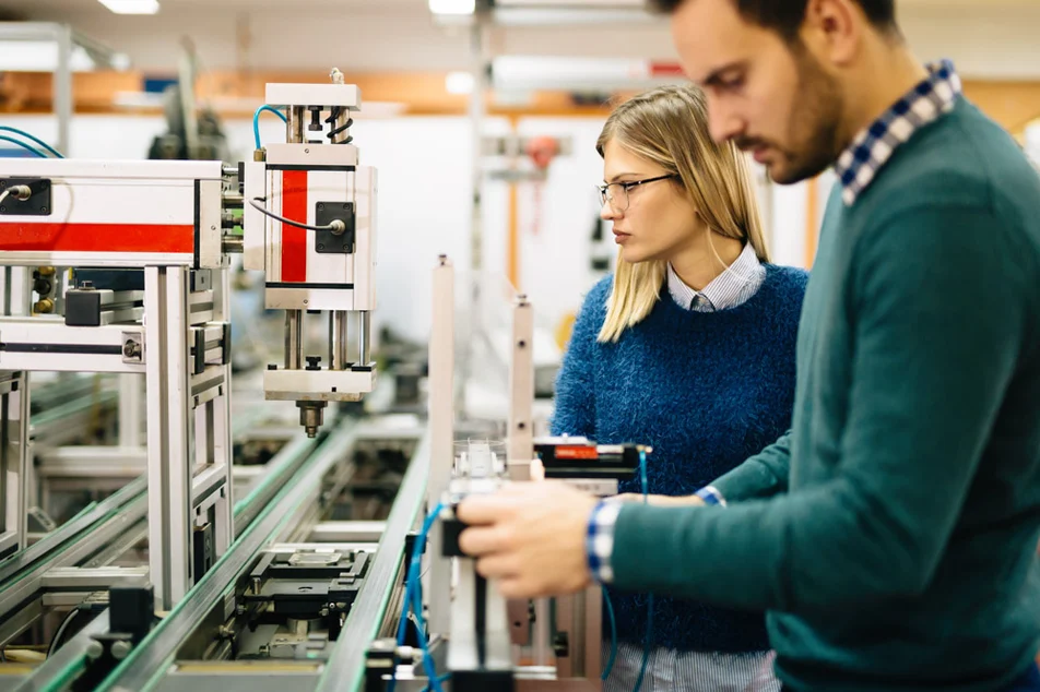 Students Engineering Class
